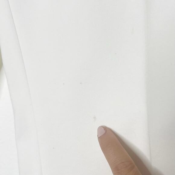 WHITE HOUSE BLACK MARKET Straight Leg Pant Mid Rise Flat Front White Size 12R - Picture 9 of 10